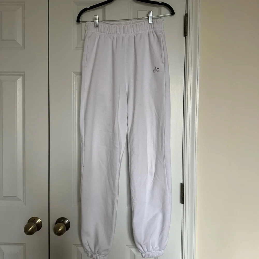 ALO SWEATPANTS XS - Picture 1 of 3